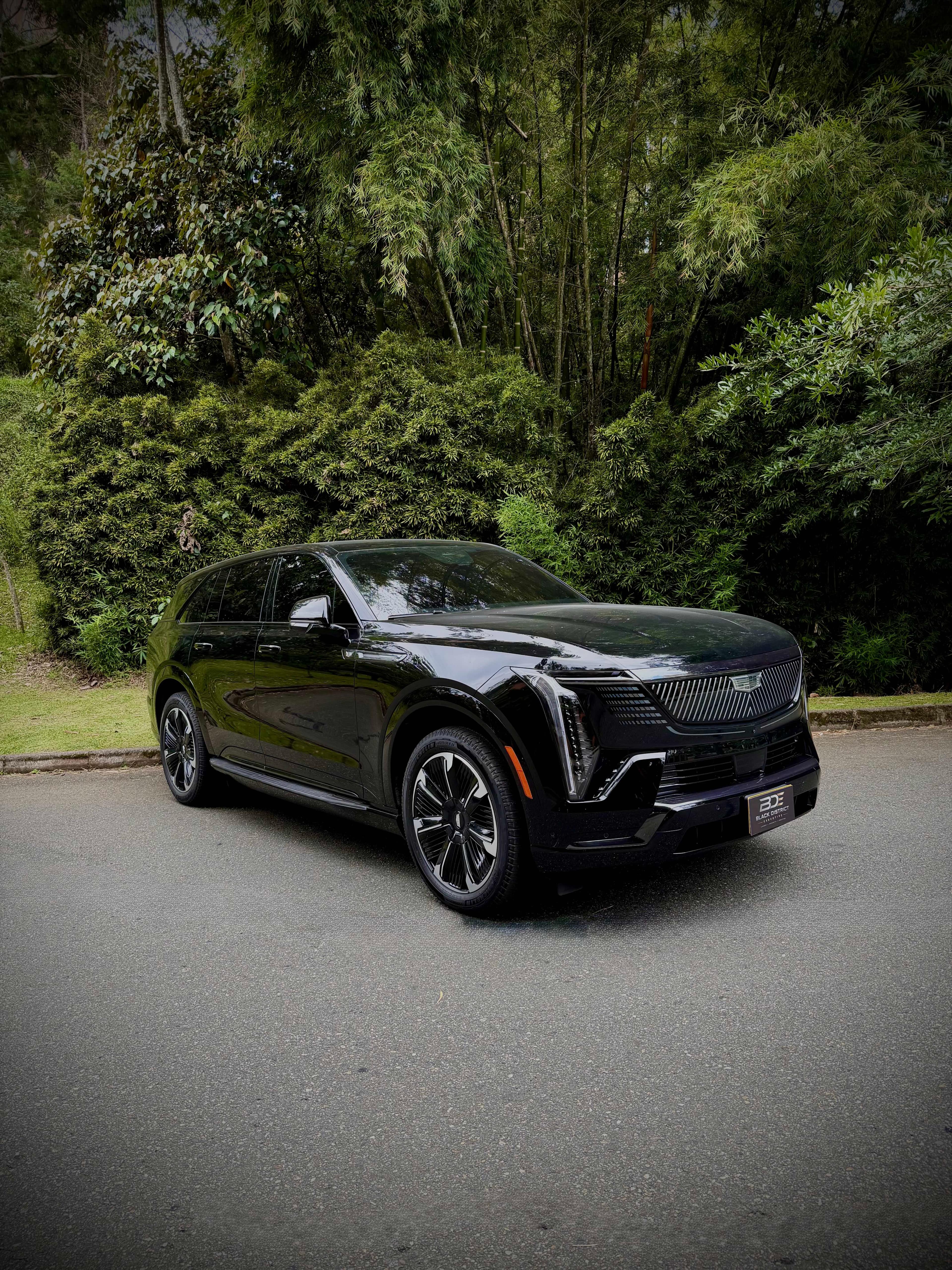 Cadillac Escalade IQ Sport